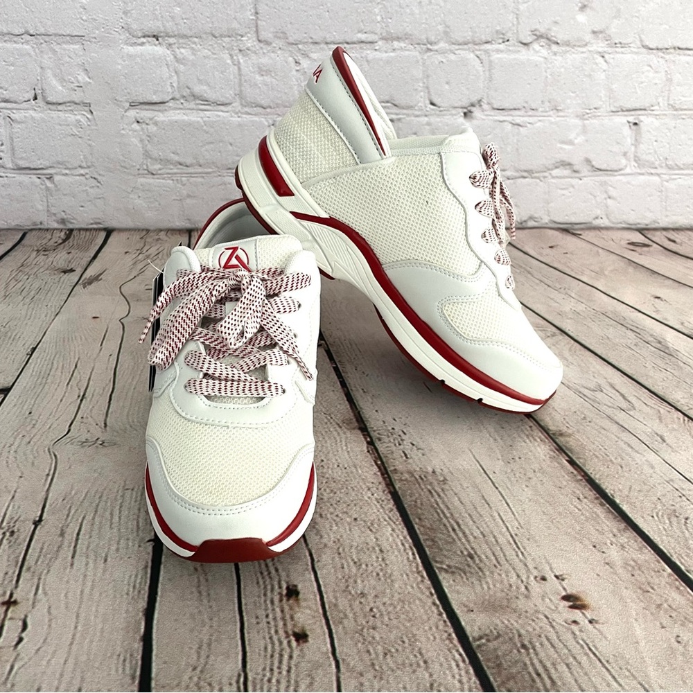 🆕 Zeba Peppermint White 7.5 Extra Wide Athletic Sneakers